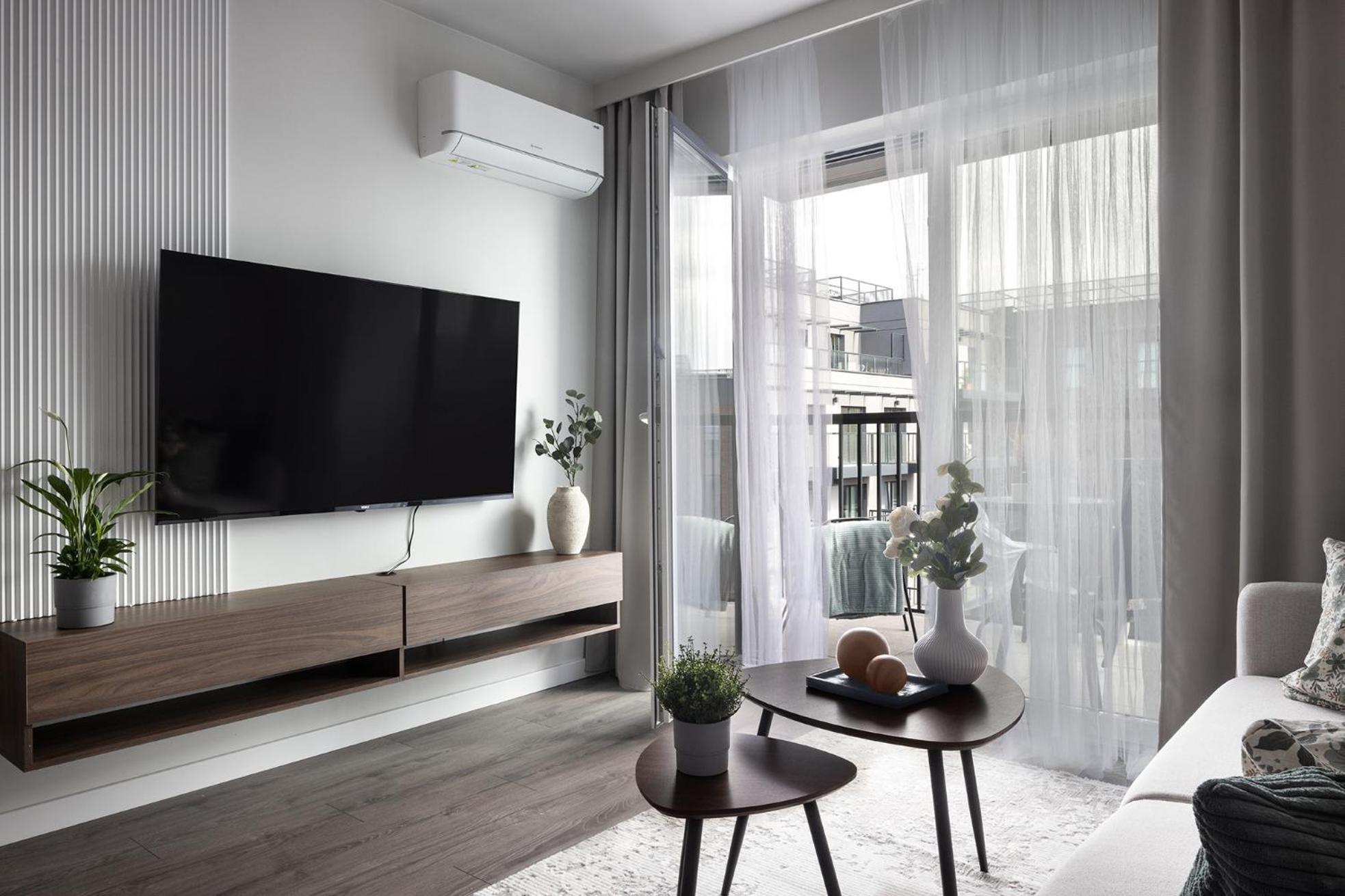 New #Madalinskiego57 - City Center, New Bulding, 2 Bedrooms, 2X Double Beds And A Fold-Out Sofa, Separate Kitchen, Air Conditioning, Balcony, Underground Parking, Self Check In 24H, Internet, Netflix, Coffee Machine, Washing Machine,1 Km To The Railw Wrocław Exteriör bild